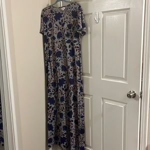 Beautiful Lularoe Maria Maxi dress